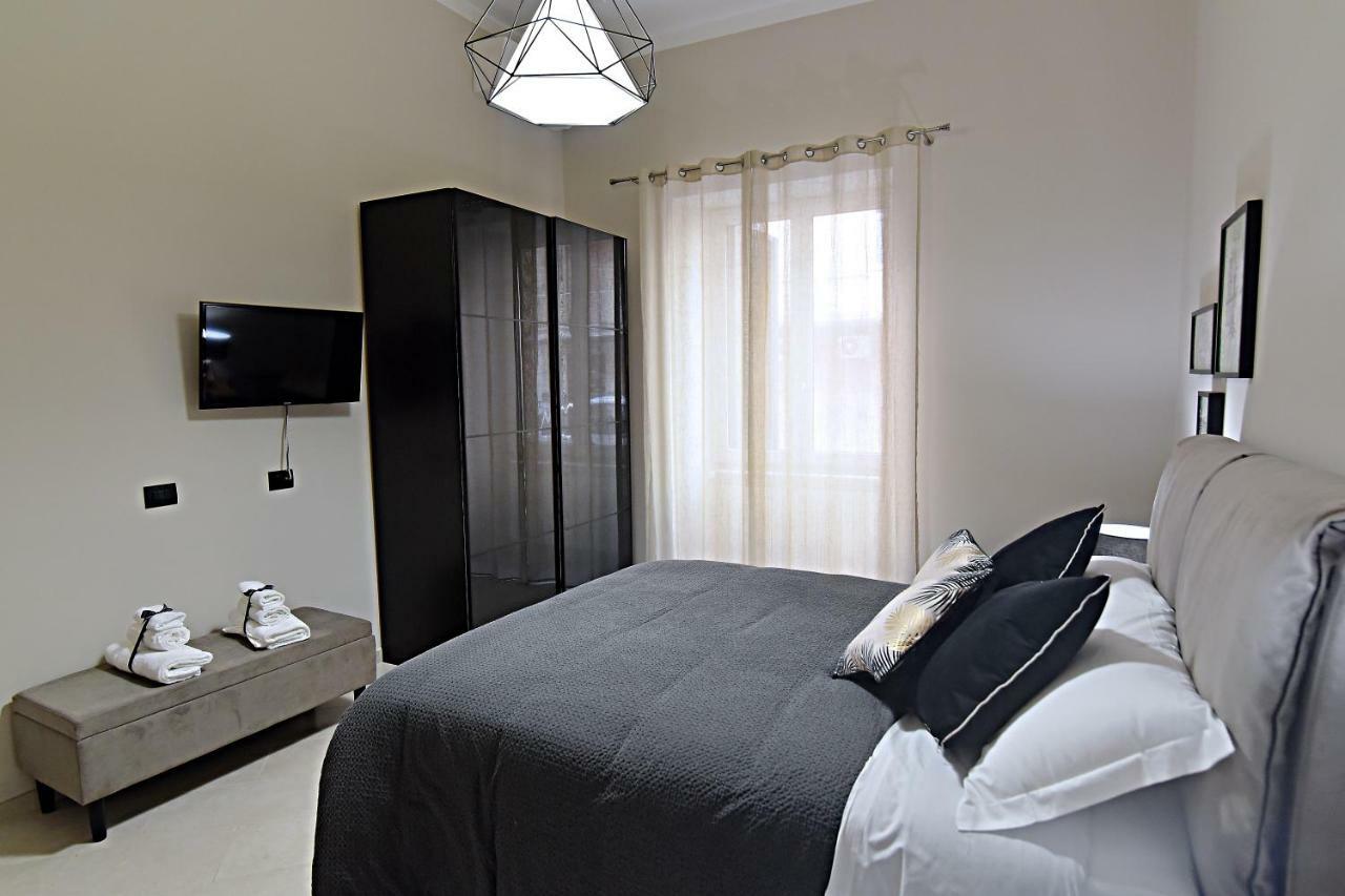 Gemini Suite Салерно Екстериор снимка